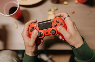 nhận biết V9bet giả